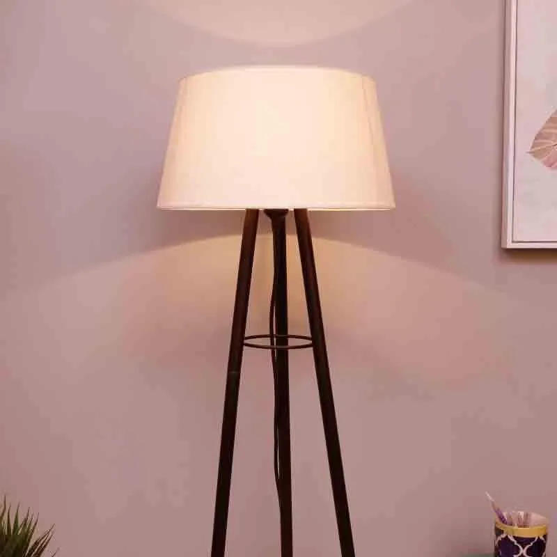 Mudita Floor Lamp - Khadi media 1