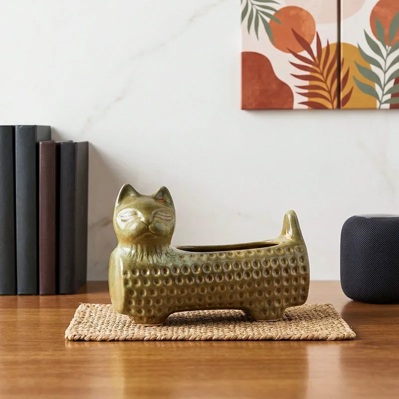 Catto Pose Ceramic Planter - Gold media 1