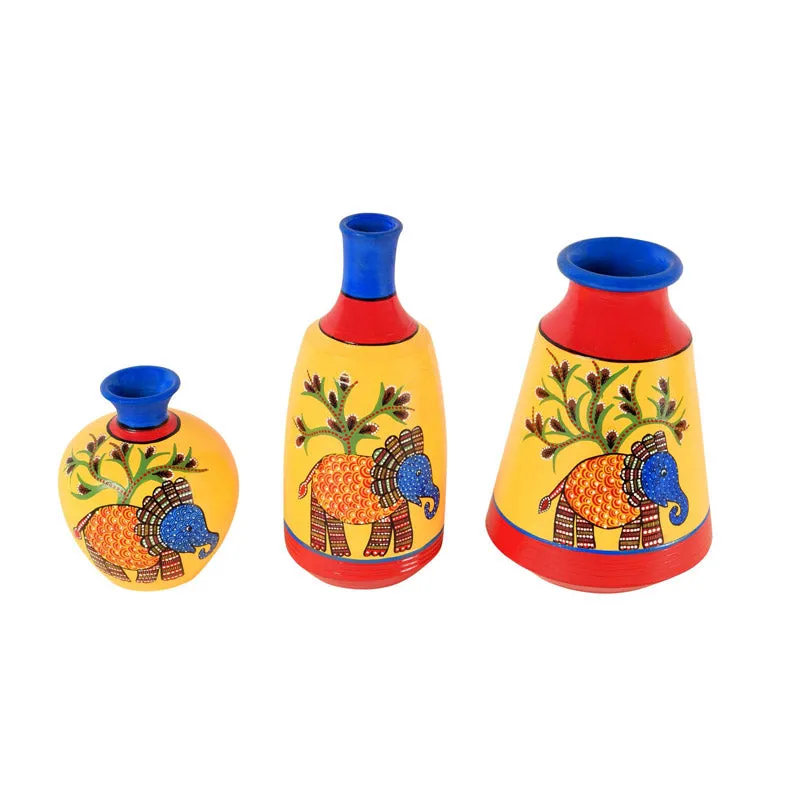 Indulkant Terracotta Vase - Three Piece Set media 5