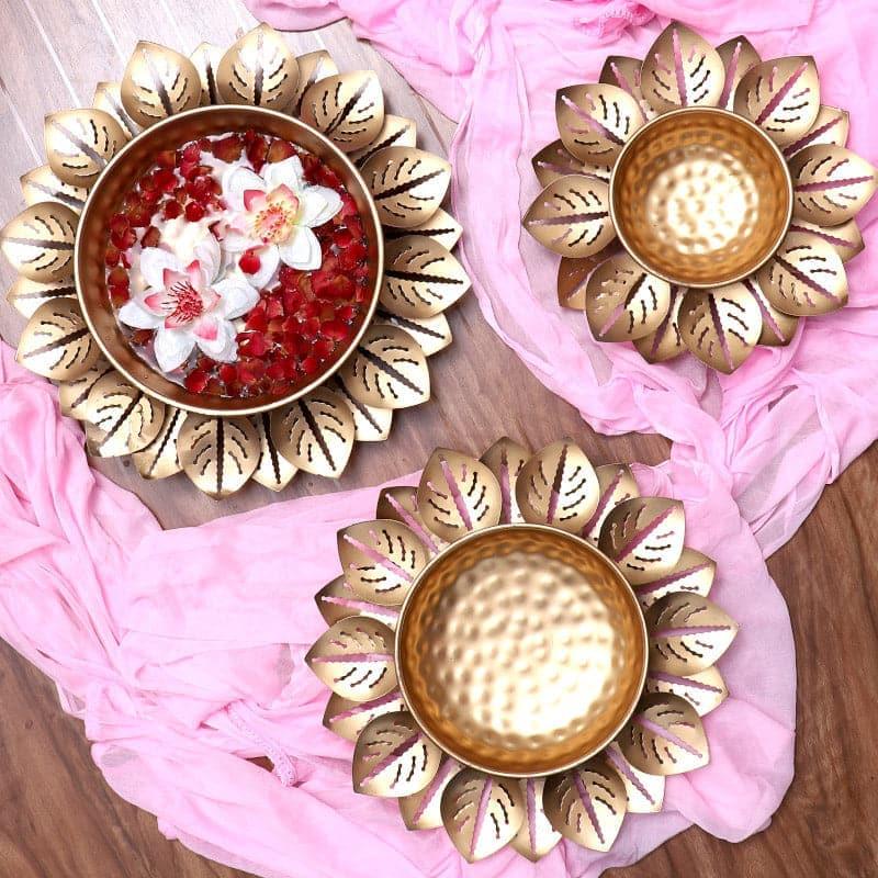 Gosthana Ethnic Urli - Set Of Three