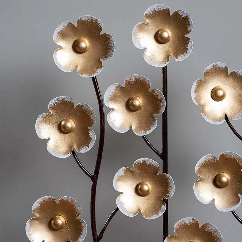 Petals In A Row Table Décor media 4