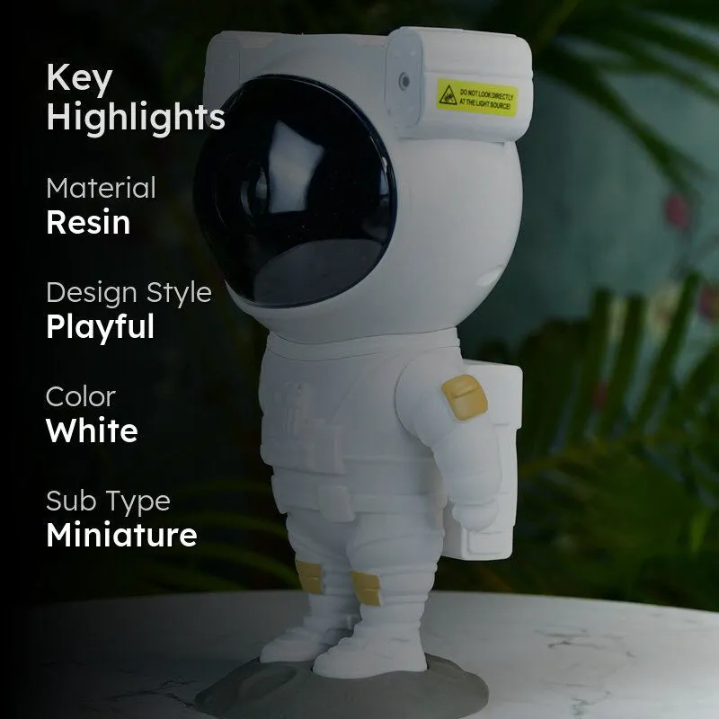 Space Traveller Showpiece media 2