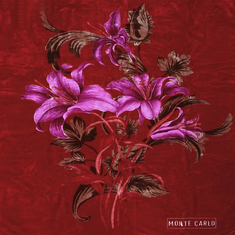 Monte Carlo Crimson Elegance Blanket - 1000 GSM media 7
