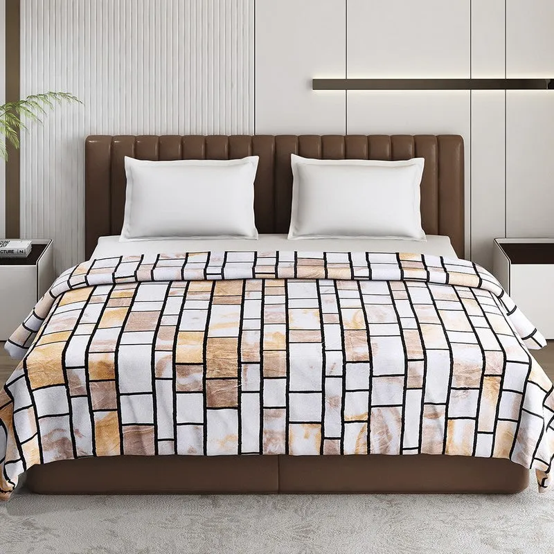 Monte Carlo Strivox Linear Block Polyester Blanket (Light Brown) - 300 GSM media 4