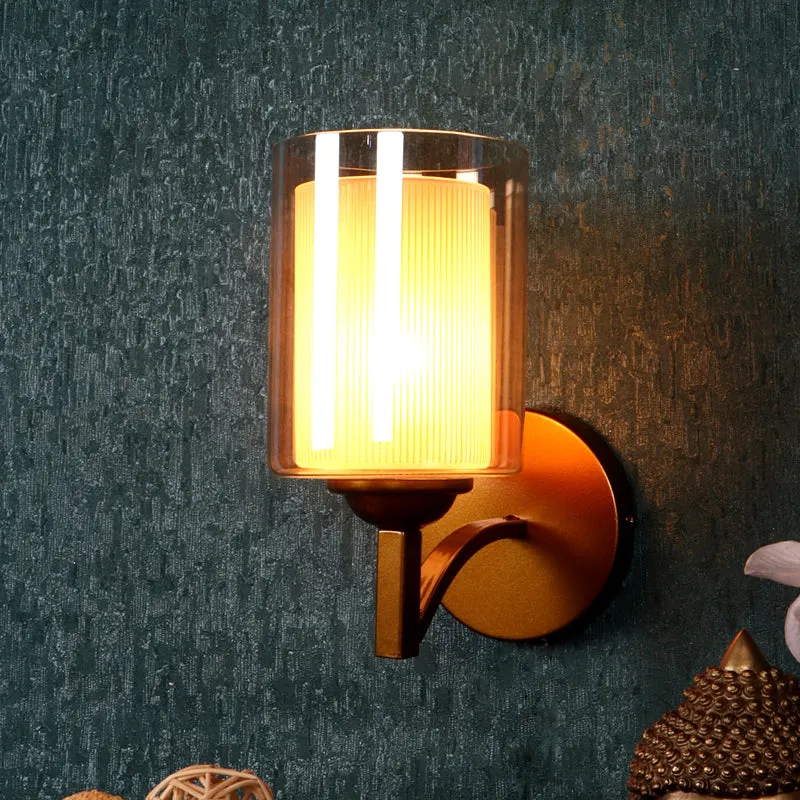 Glisna Iron Wall Lamp media 1