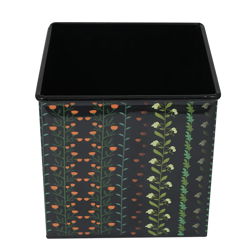 Rootin Metal Planter media 4