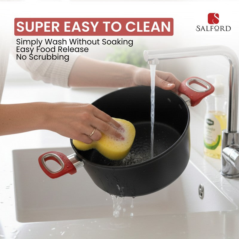 Salford Forged Non Stick Casserole with Glass Lid (Black) - 4400 mL media 7