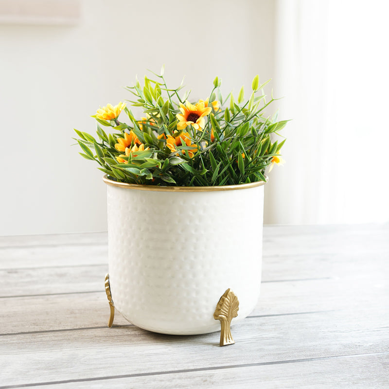 Hallo Metal Hammered Planter media 2