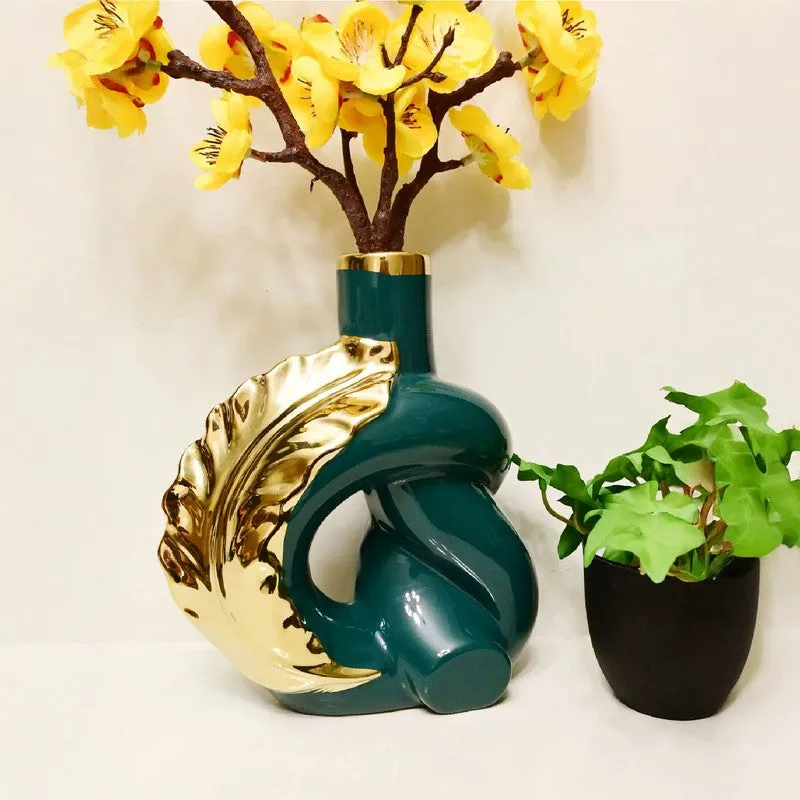 Elvion Modern Sculpted Art Vase - Green media 5