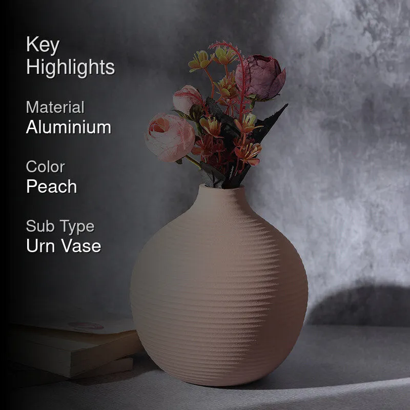 Vesare Curve Aluminium Vase - Peach media 2