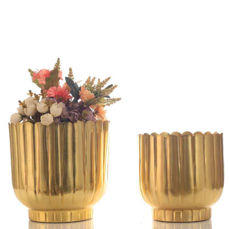 Cosie Coral Planter (Gold) - Set Of Two media 4