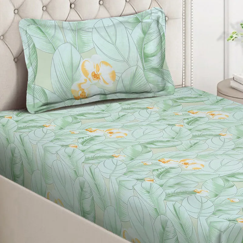 Sea Of Petals Floral Bedsheet - 130 GSM media 4