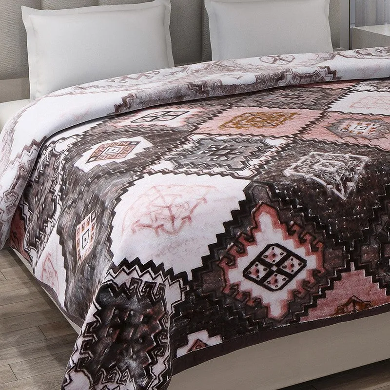 Monte Carlo Desert Dreamscape Blanket - 600 GSM media 3