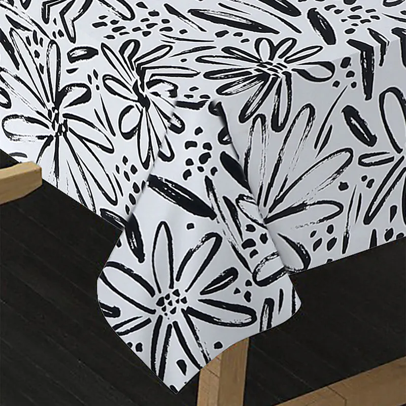 Uraan Table Cover media 3