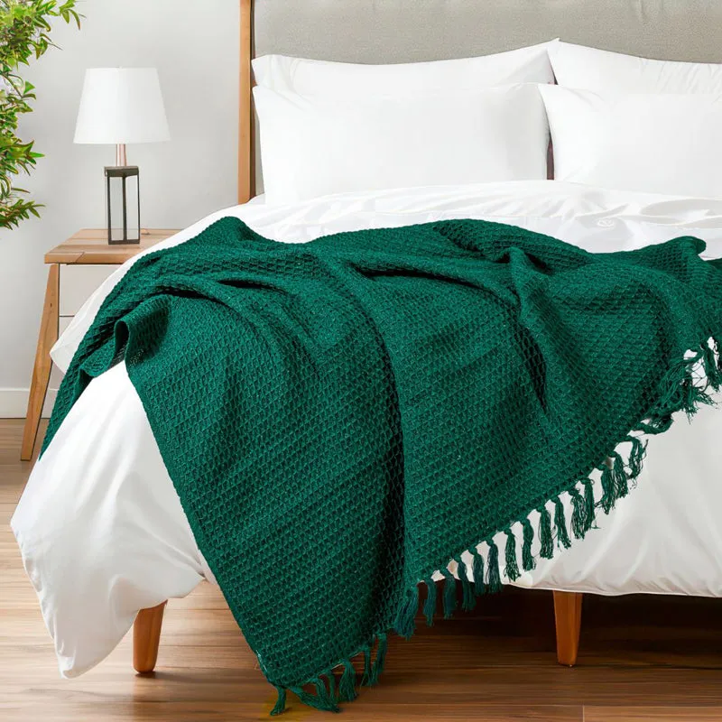 Berry Snug Throw - Green media 6