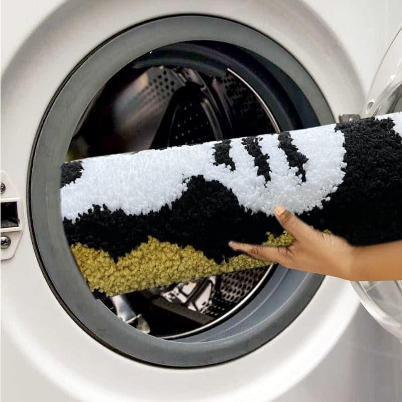 Kitty Fest Bathmat media 4