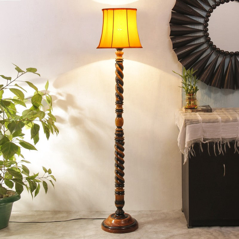 ConicalCurve Floor Lamp (Yellow)