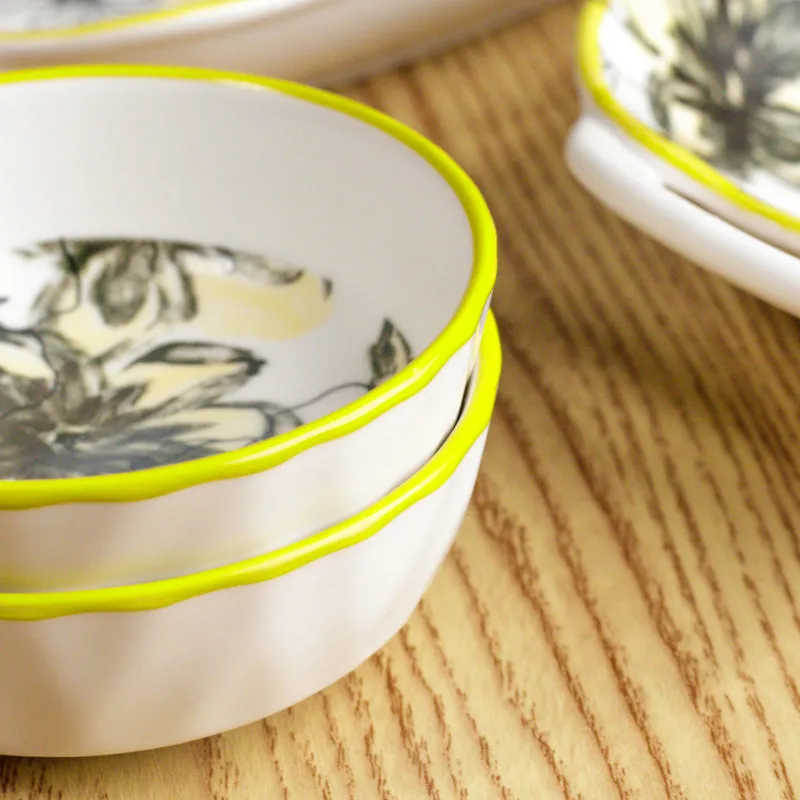 Tropical Leaf Porcelain Platter - Four Piece Set media 4