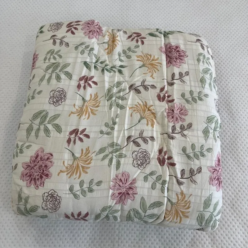 Fleuris Cotton Comforters (White,Pink) - 350 GSM media 6