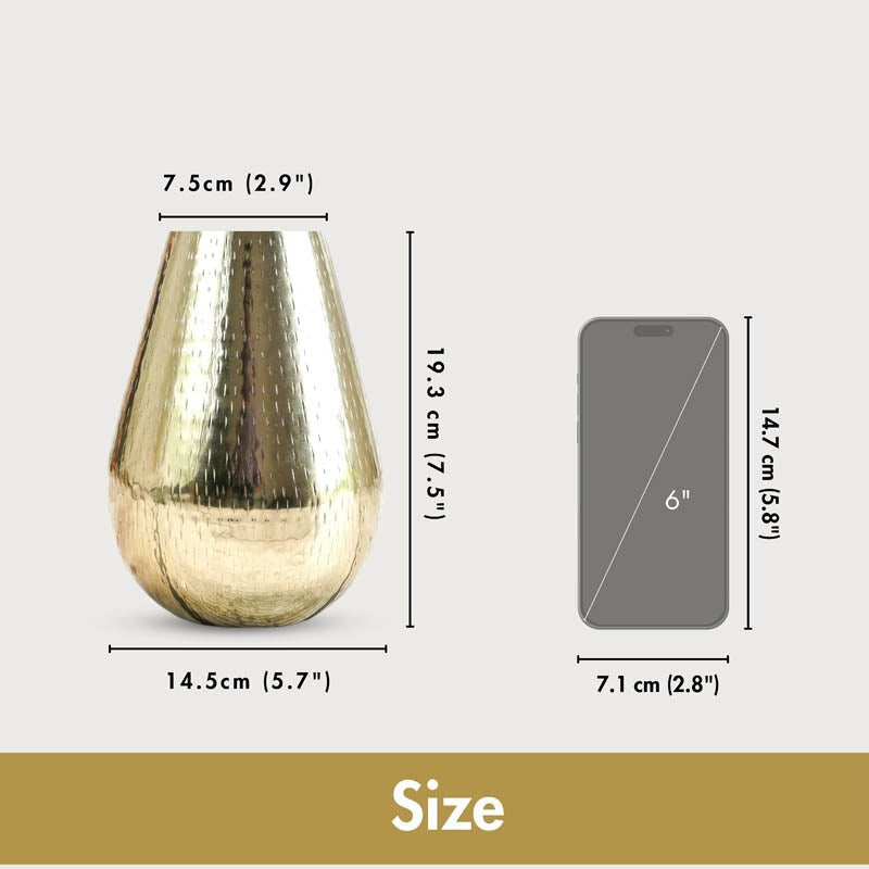 Drop-Style Metal Vase - Gold media 8