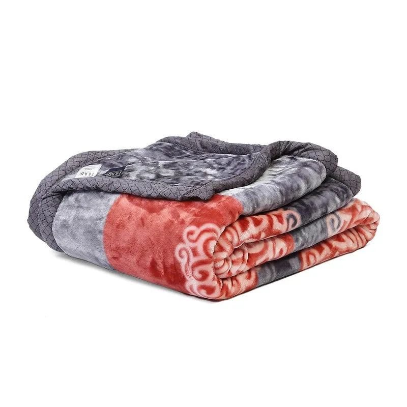 Monte Carlo Crimson Harmony Blanket - 600 GSM media 5