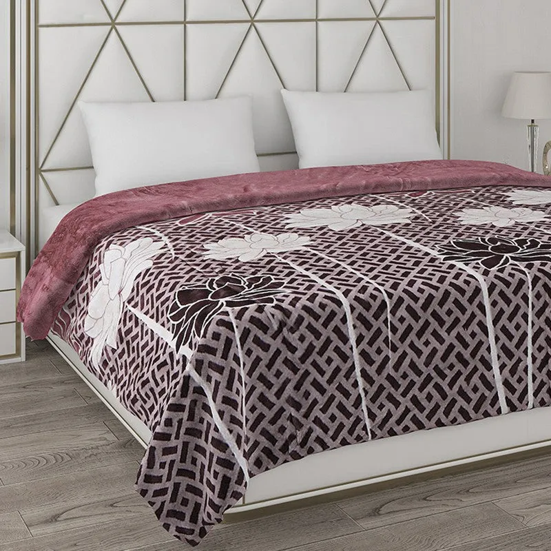 Monte Carlo Velvet Harmony Reversible Blanket - 850 GSM media 5