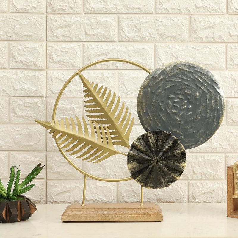 Aquila Gardenia Showpiece