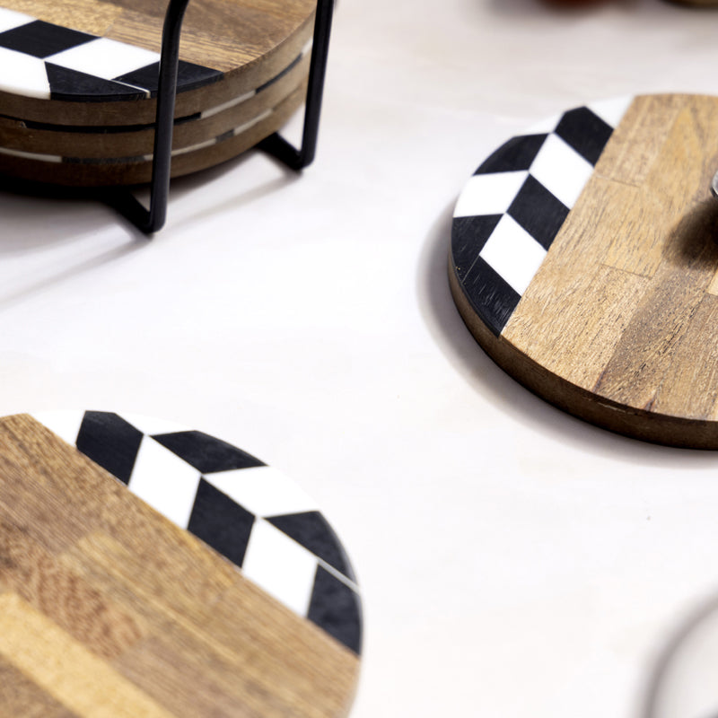 Nihi Black & White Coaster With Stand media 3