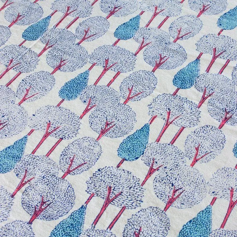 Topiary Garden Table Cover - Eight Seater media 5