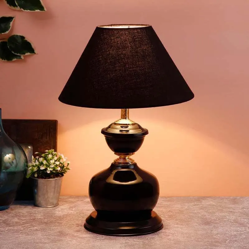 Curves Cotton Table Lamp - Black media 1
