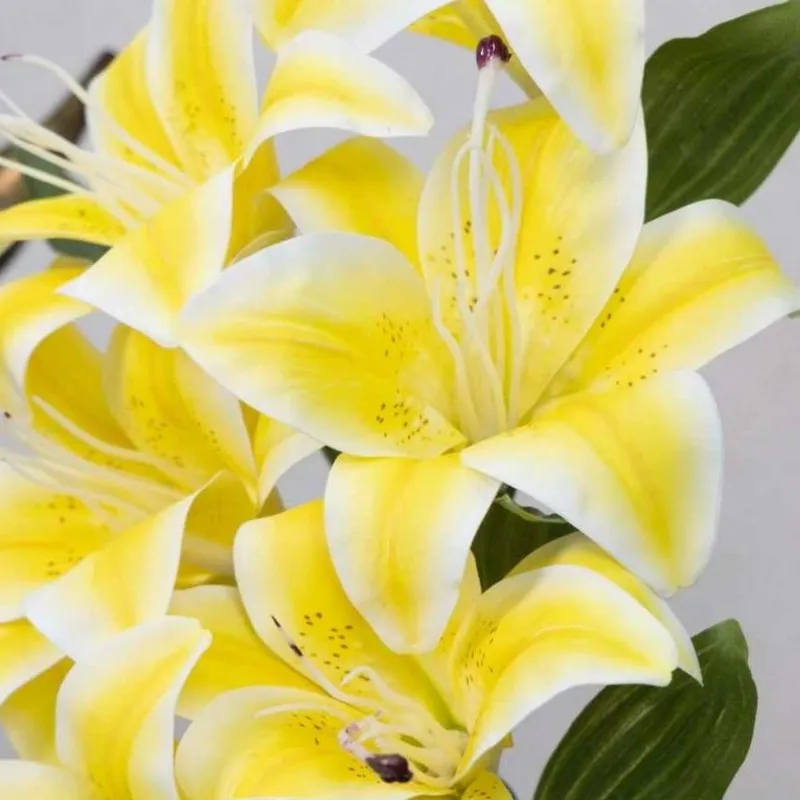 Realistic Artificial Lily Flower Bunch - Yellow media 4