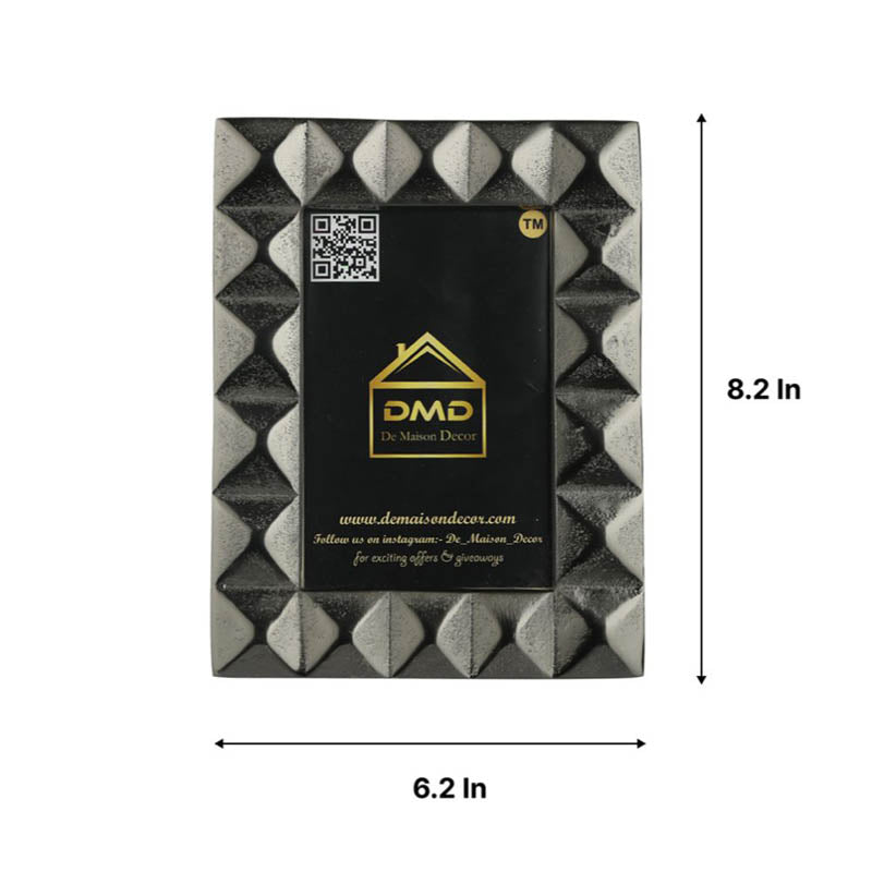 Swag Table Photo Frame - Black media 6