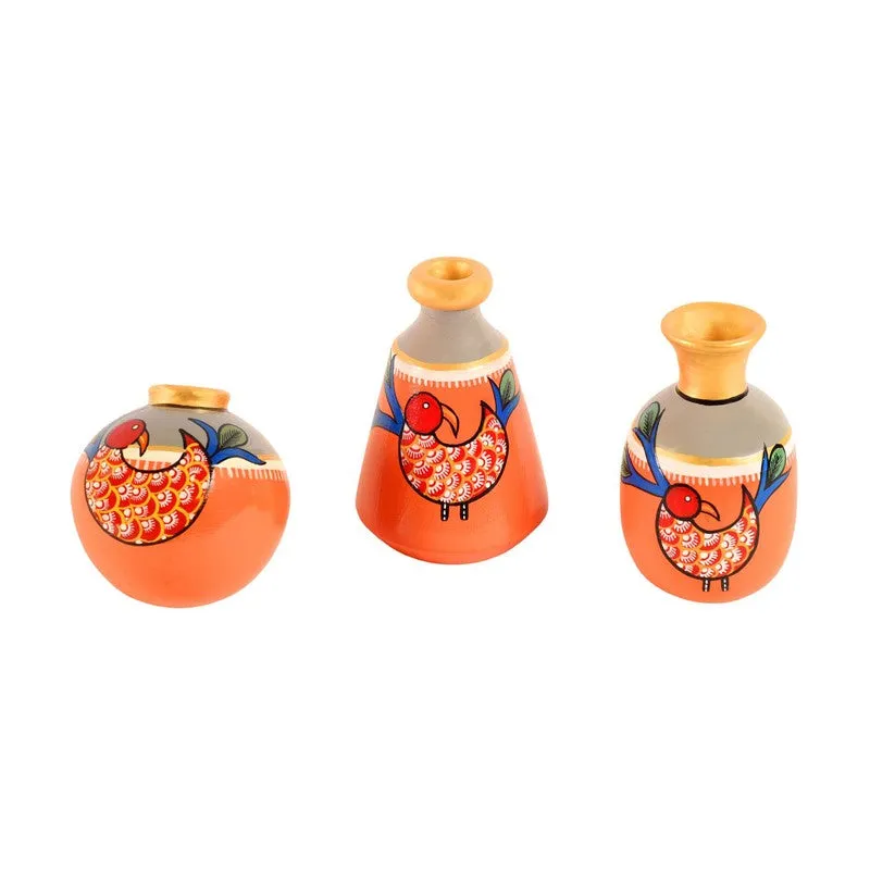 Indukar Terracotta Vase - Three Piece Set media 4