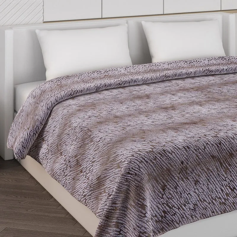 Monte Carlo Azure Dreamscape Blanket (Brown) - 850 GSM media 5