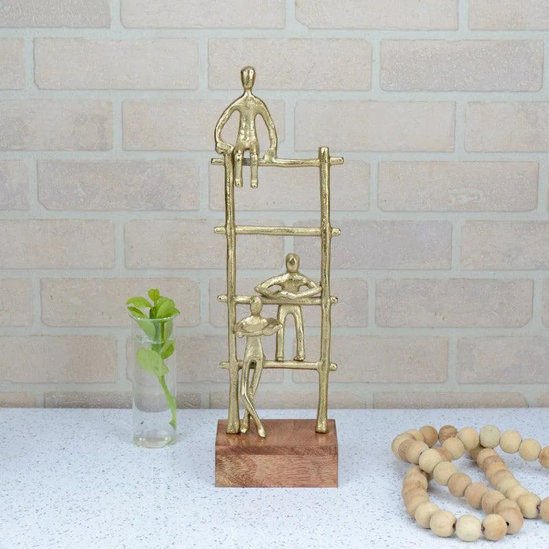 Ecletta Ladder Showpiece - Gold media 1