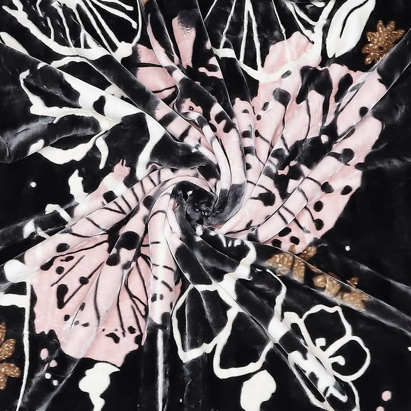 Monte Carlo Midnight Blossom Blanket (Black) - 850 GSM media 7