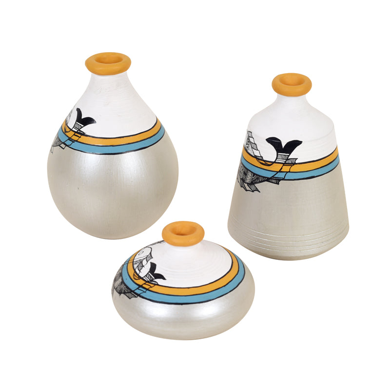 Sinchora Mystic Madhubhani Vase - Set Of Three media 5