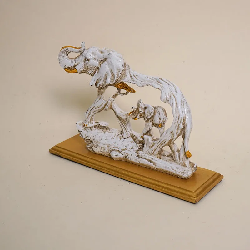The Savannah Duo Resin Show Piece media 4