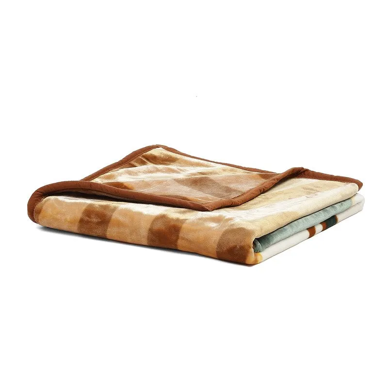 Monte Carlo Dreamy Doodle Blanket - 600 GSM media 6