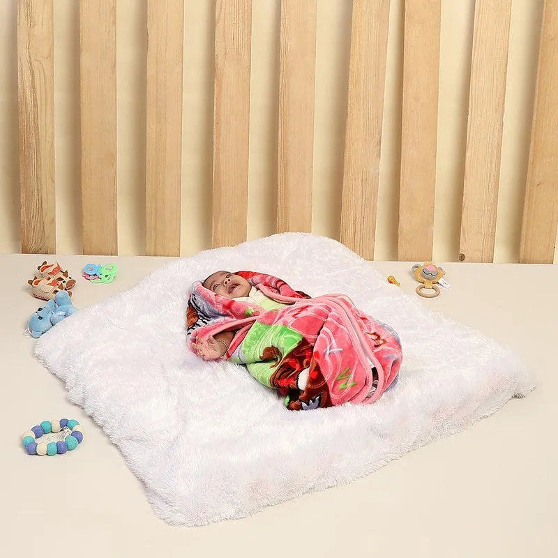 Monte Carlo Whimsical Wonderland Blanket - 553 GSM media 1