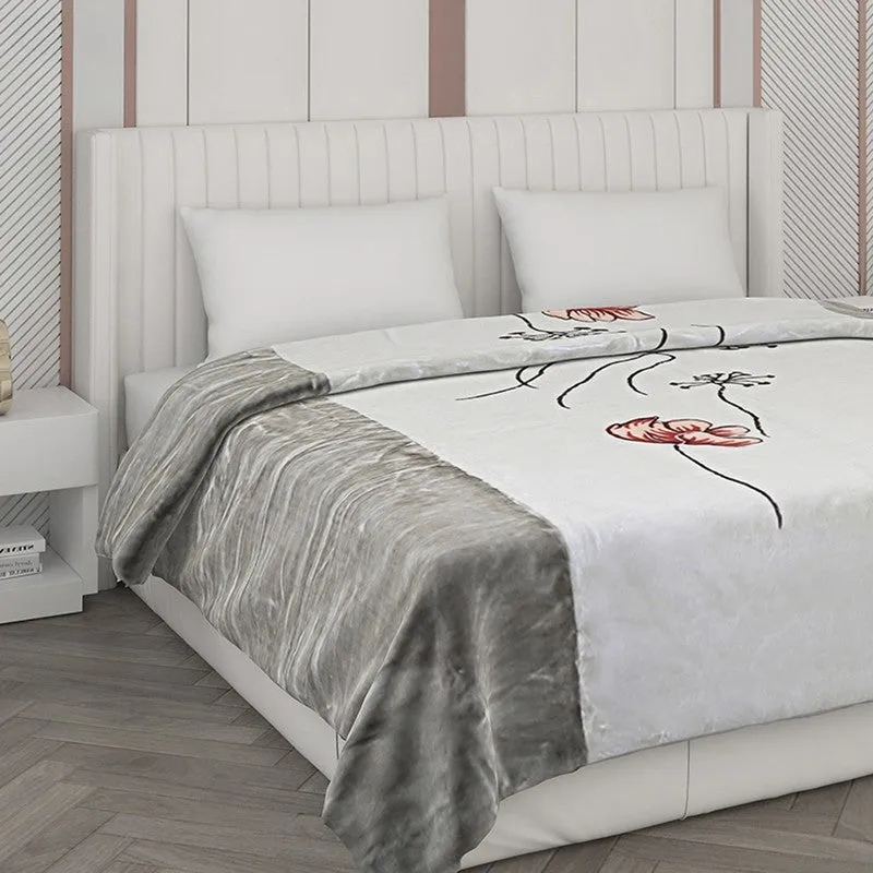 Monte Carlo Silken Serenity Blanket - 1000 GSM media 5