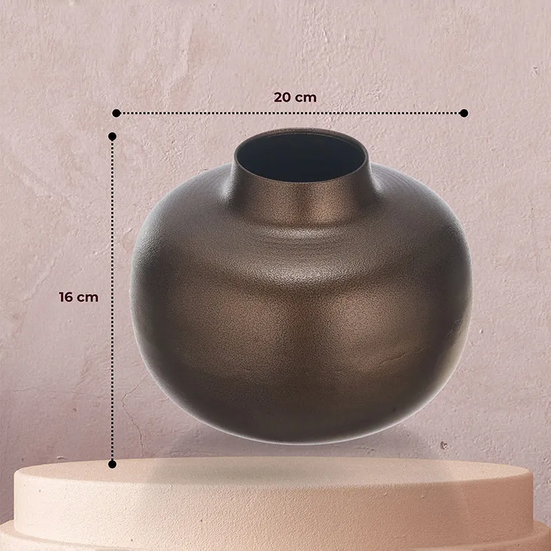 Alexei Metal Vase - Brown media 6