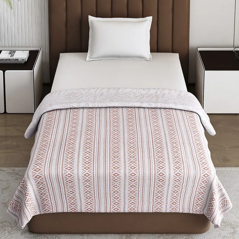 Monte Carlo Strivya Geometric Polycotton Reversible Dohar (Peach) - 150 GSM media 5