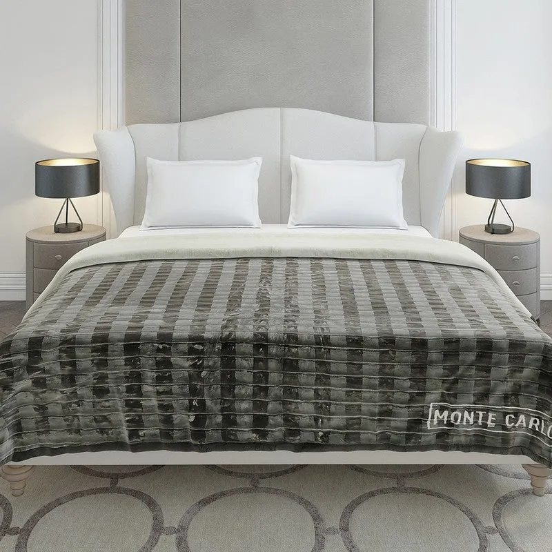 Monte Carlo Midnight Mosaic Blanket - 720 GSM media 3