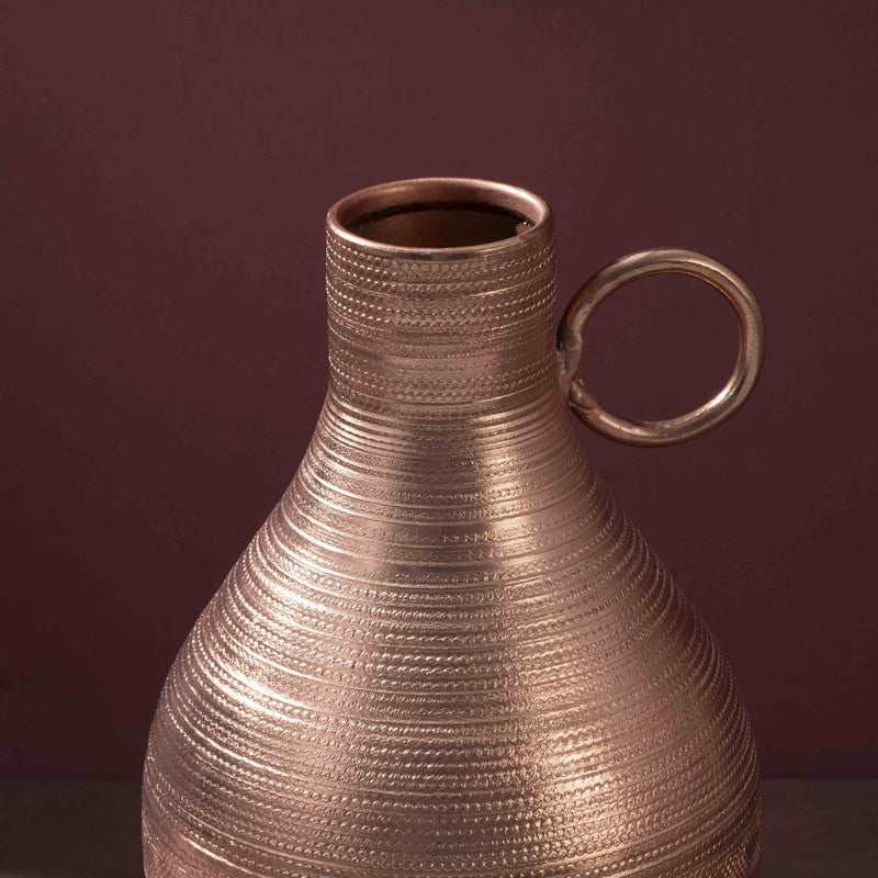 Antiqua IV Iron Vase media 4