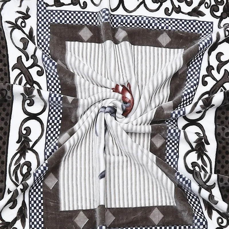 Monte Carlo Midnight Elegance Blanket - 600 GSM media 7