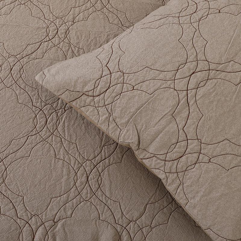 Sunbeam Weave Geometric Cotton Quilt - 250 GSM media 3