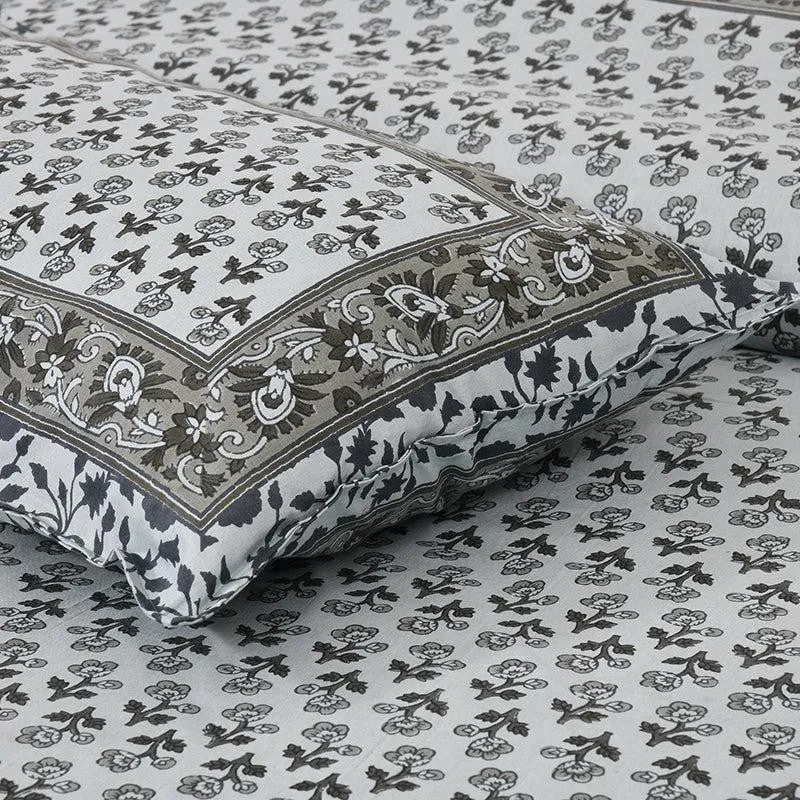 Ginnia Printed Cotton Bedsheet (Blue) - 160 TC media 3