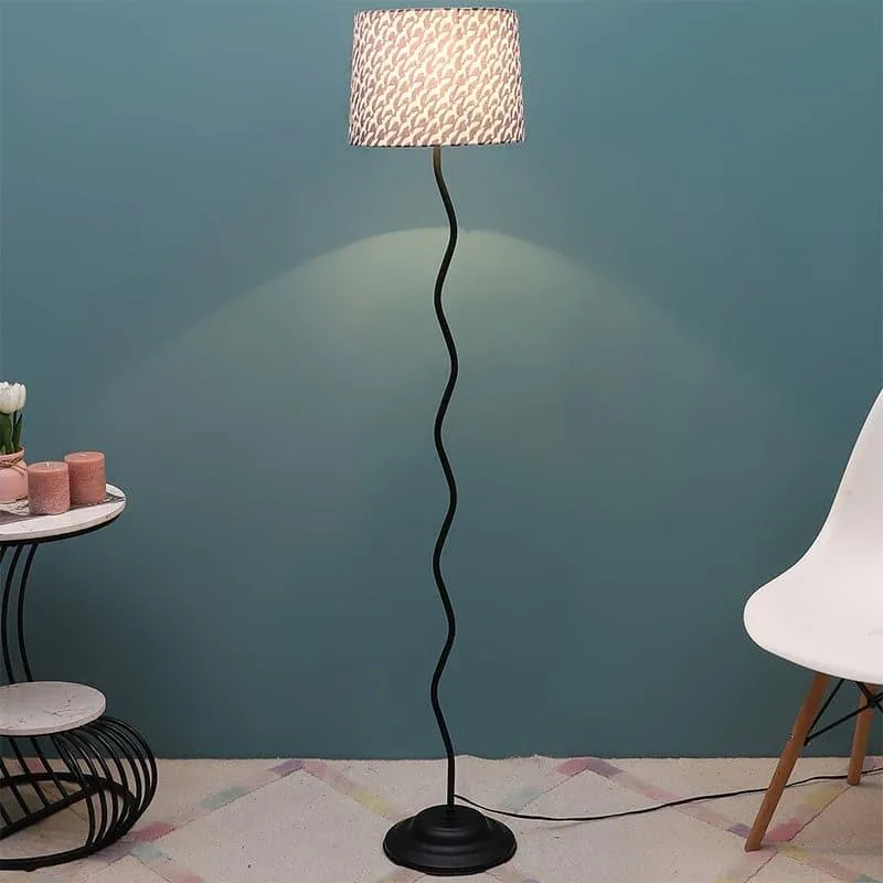 Glara Wavo Floor Lamp media 1