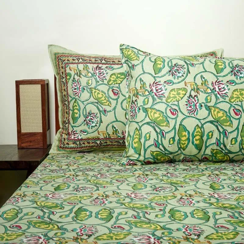 Jewelina Floral Printed Cotton Bedsheet (Light Green) - 120 TC media 4